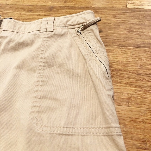 Jones Wear Sport Stretch tan crop wide leg pants. - Picture 3 of 12